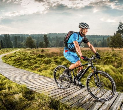 E-Biken in den Kitzbüheler Alpen / © Mirja Geh / Eye 5