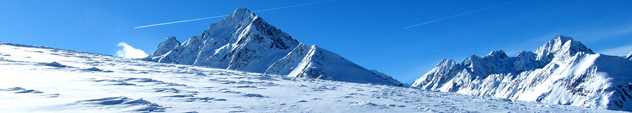 Gipfelkette3 / © Rainer Sturm - pixelio.de